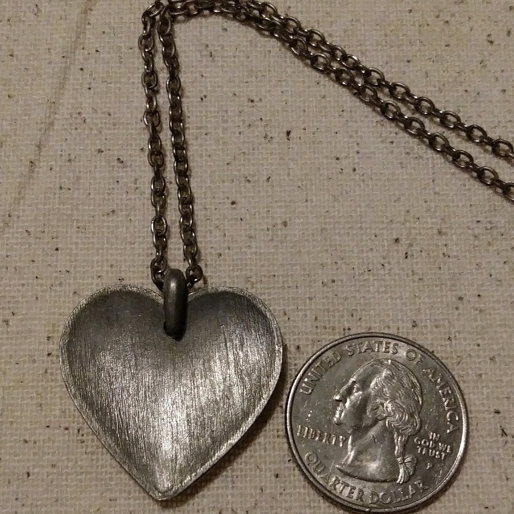 Heart Pendant Necklace Silver tone Diamond cut - Picture 6 of 6